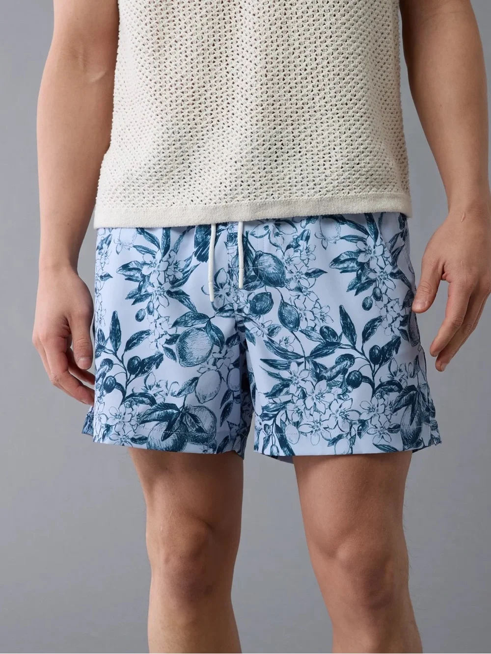 American Eagle Men’s 5” Flex Swim trunk medium